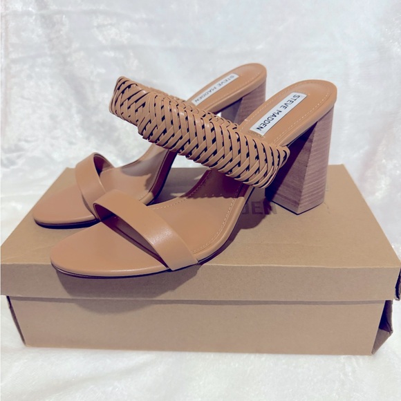 STEVE MADDEN Cathy Tan Sandals - Picture 8 of 9